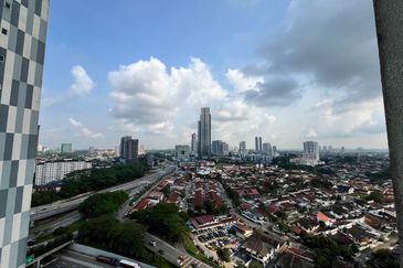 Paragon Suites @ CIQ