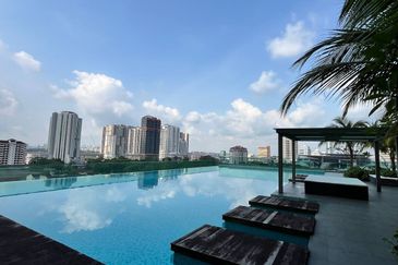 Paragon Suites @ CIQ