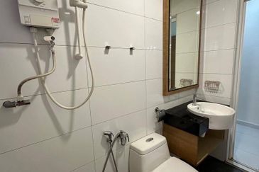 Prima Regency (Savoy Court)