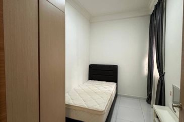 Prima Regency (Savoy Court)