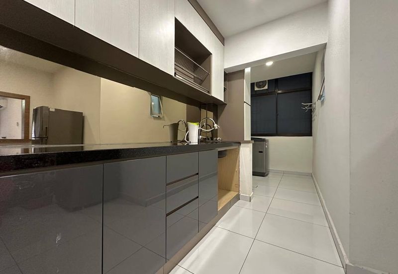 Prima Regency (Savoy Court)