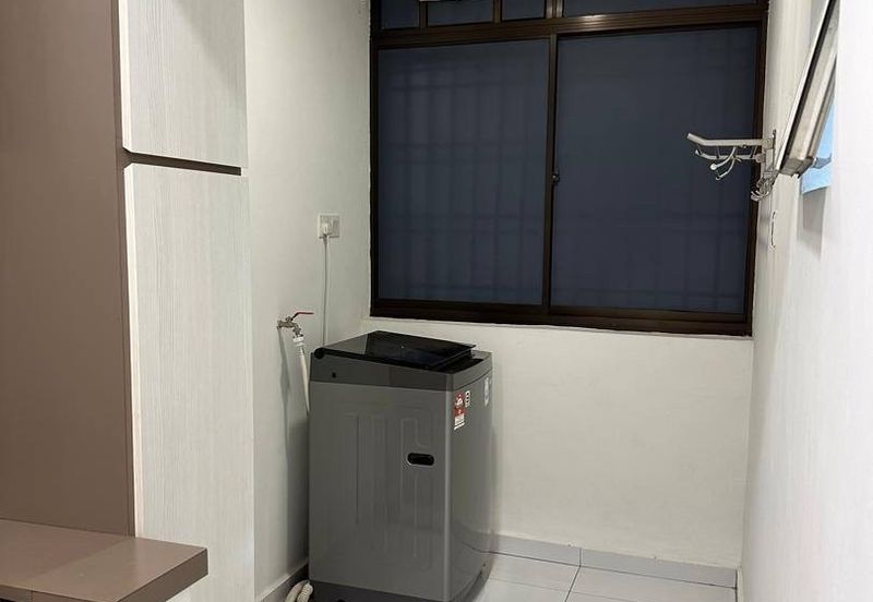 Prima Regency (Savoy Court)