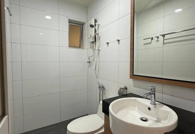 Prima Regency (Savoy Court)