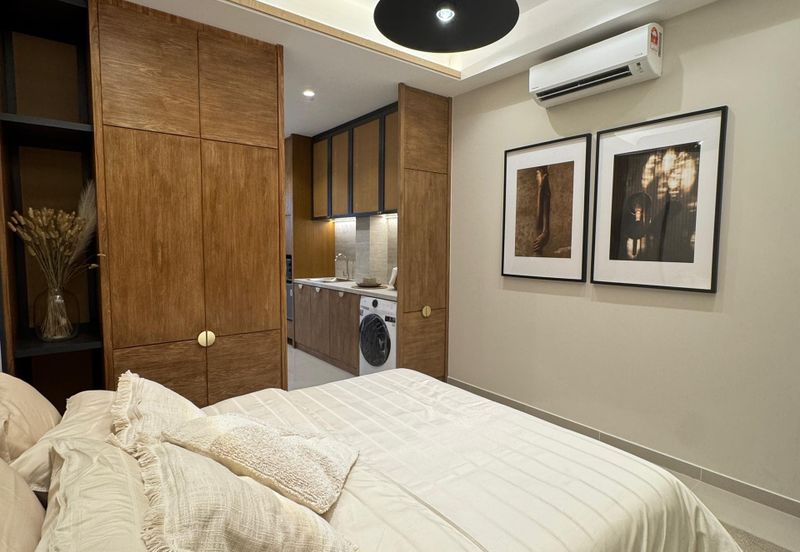 M Grand Minori, Taman Pelangi