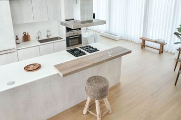 【From RM400k ONLY】Walk to LRT Station with Covered Walkway