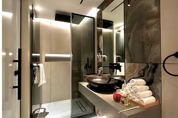 [RM480K] 🛋️ Fully Furnished Unit Near LRT – Below Market Price!