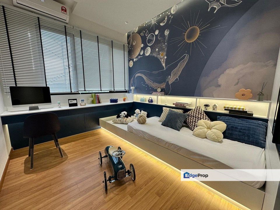 Walk to LRT , Near by Pavilion 2 , Kuala Lumpur, Bukit Jalil