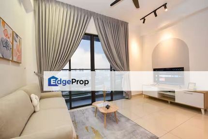 Large Living Room , Large Bed Room  , Walk to Pavilion 2 , Kuala Lumpur, Bukit Jalil