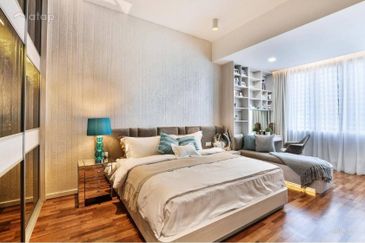 XXL Size 20 Feet Living Hall with Reputable Developer【From RM400k ONLY】Walk to LRT Station with Cover 