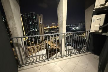 Yolo Signature Suites