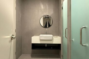 Yolo Signature Suites