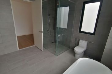 Freesia Residences @ Tropicana Aman