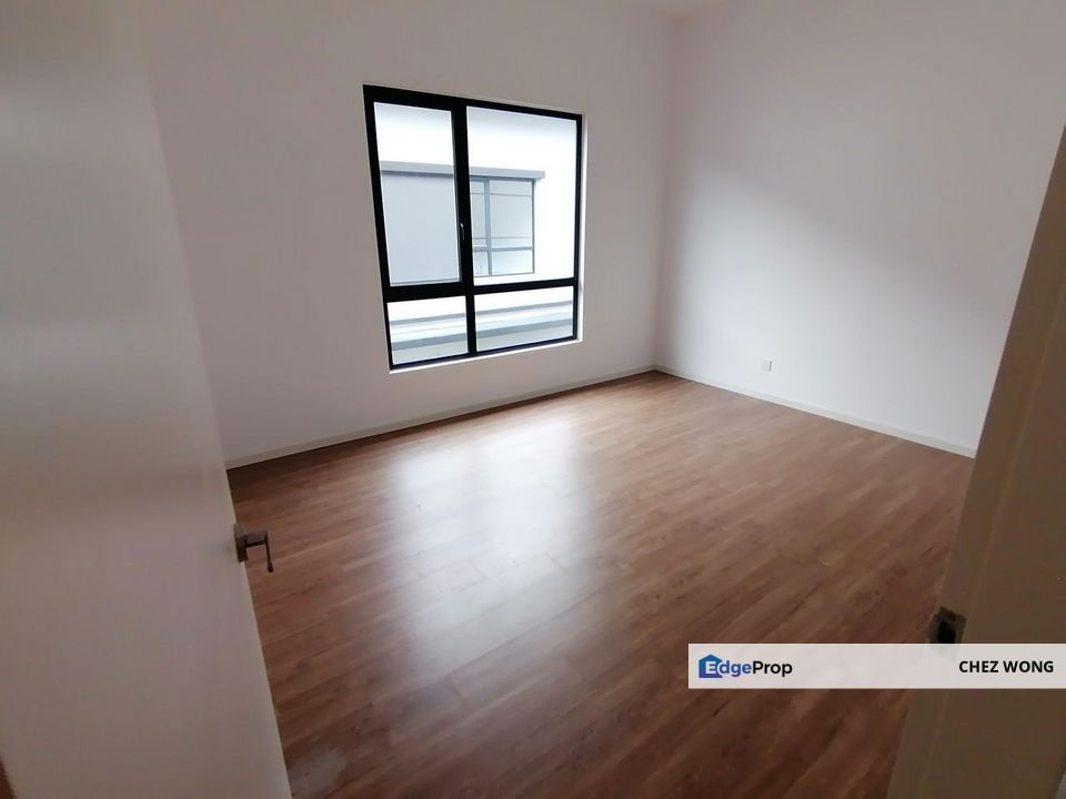 Freesia Residence: Spacious 2 Storey Park Villa with 3,770 sqft Built Up Size For Sale in Tropicana Aman, Selangor, Telok Panglima Garang
