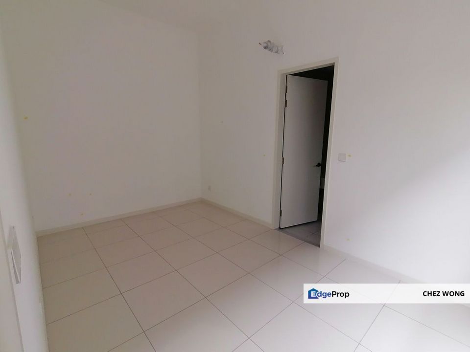 Freesia Residence: Spacious 2 Storey Park Villa with 3,770 sqft Built Up Size For Sale in Tropicana Aman, Selangor, Telok Panglima Garang