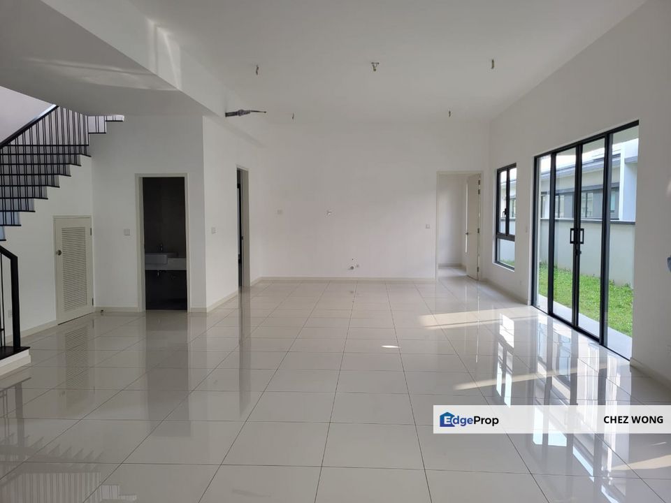 Freesia Residence: Spacious 2 Storey Park Villa with 48 x 80 Land Size Size For Sale in Tropicana Aman, Selangor, Telok Panglima Garang