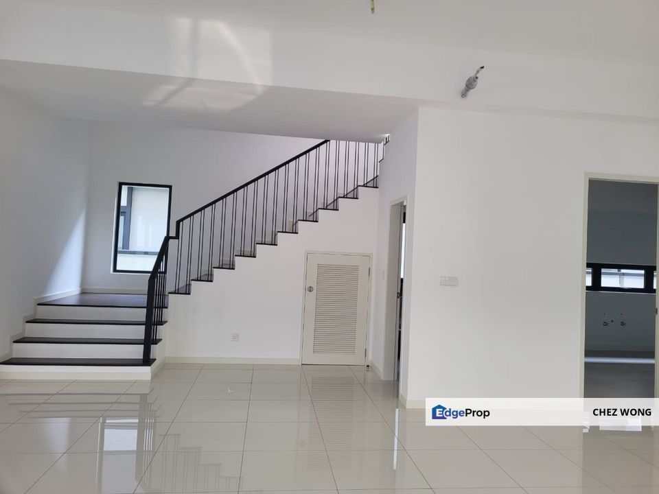 Freesia Residence: Spacious 2 Storey Park Villa with 48 x 80 Land Size Size For Sale in Tropicana Aman, Selangor, Telok Panglima Garang