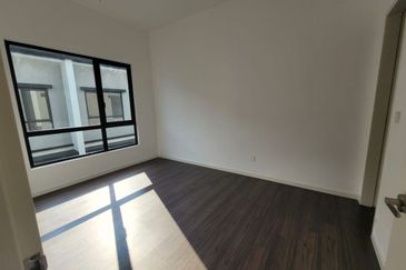 Freesia Residences @ Tropicana Aman