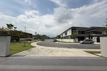 Freesia Residences @ Tropicana Aman