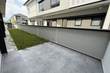 Freesia Residences @ Tropicana Aman