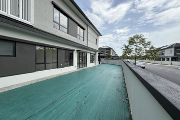 Freesia Residences @ Tropicana Aman