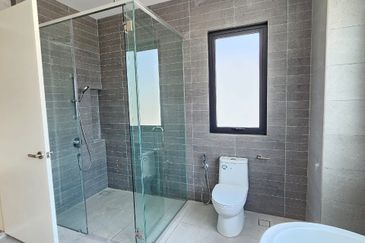 Freesia Residences @ Tropicana Aman