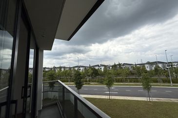 Freesia Residences @ Tropicana Aman