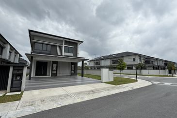 Freesia Residences @ Tropicana Aman