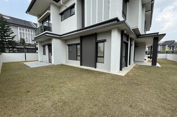 Freesia Residences @ Tropicana Aman