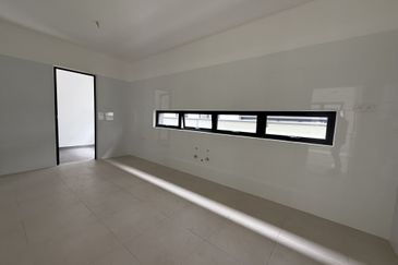 Freesia Residences @ Tropicana Aman