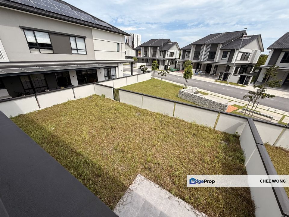 JUMBO Size (Zero Lot Bungalow) Intermediate for SALE in Freesia Residence, Selangor, Telok Panglima Garang