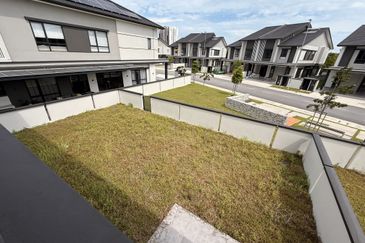 Freesia Residences @ Tropicana Aman