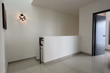 Robin @ Bandar Rimbayu