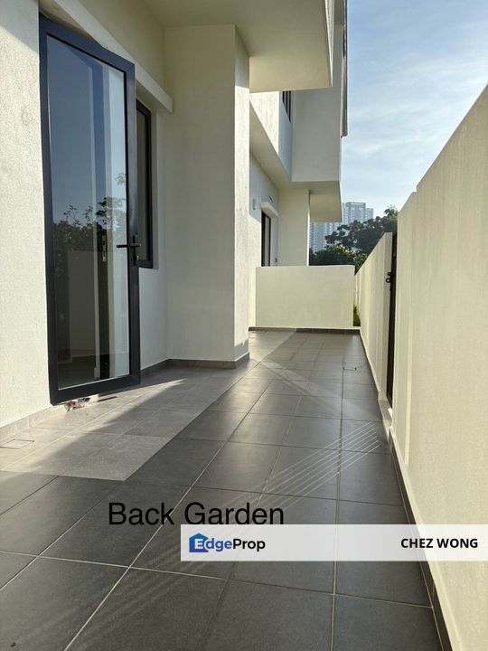  Gemala Residence: Lakeside Luxury, Partial Furnished North Facing , Selangor, Telok Panglima Garang