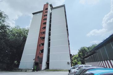 Bukit Cheras Apartment