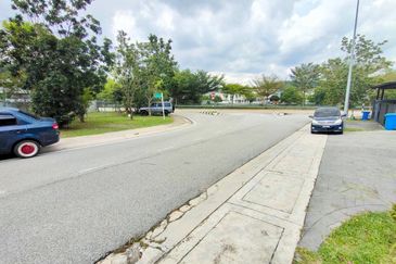 ❗️Facing open, fully renovated and extended, partialy furnished 2.5 storey house for sale in Sunway Alam Suria❗️