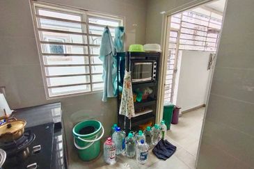 ❗️Facing open, fully renovated and extended, partialy furnished 2.5 storey house for sale in Sunway Alam Suria❗️