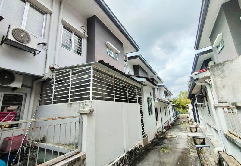 ❗️Facing open, fully renovated and extended, partialy furnished 2.5 storey house for sale in Sunway Alam Suria❗️