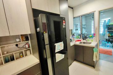 ❗️Facing open, fully renovated and extended, partialy furnished 2.5 storey house for sale in Sunway Alam Suria❗️