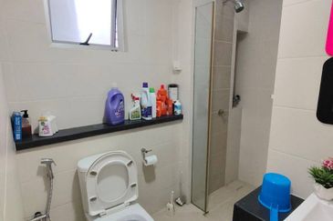 ❗️Facing open, fully renovated and extended, partialy furnished 2.5 storey house for sale in Sunway Alam Suria❗️