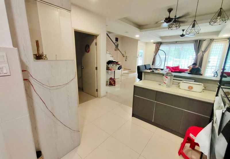 ❗️Facing open, fully renovated and extended, partialy furnished 2.5 storey house for sale in Sunway Alam Suria❗️