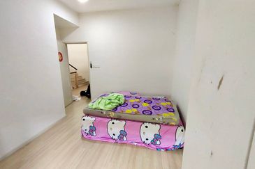 ❗️Facing open, fully renovated and extended, partialy furnished 2.5 storey house for sale in Sunway Alam Suria❗️