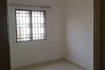 Bayu Puteri Apartment