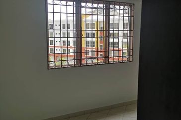 Bayu Puteri Apartment