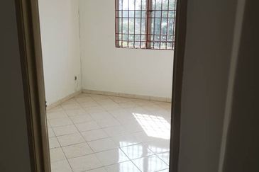 Bayu Puteri Apartment