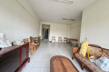 Dwi Mahkota Condominium