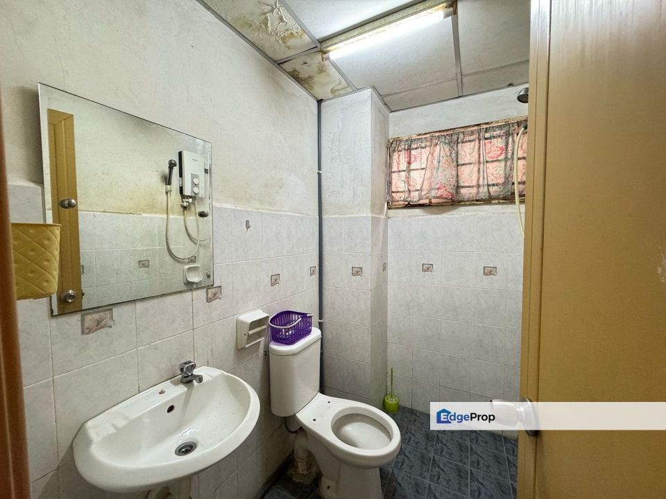 Dwi Mahkota 4 beds 3 baths for sale, Johor, Johor Bahru