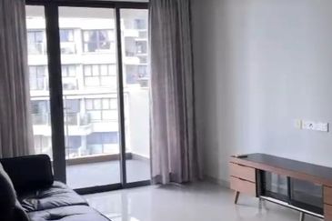 Baypoint @ Country Garden Danga Bay