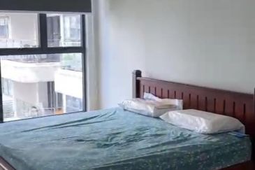 Baypoint @ Country Garden Danga Bay