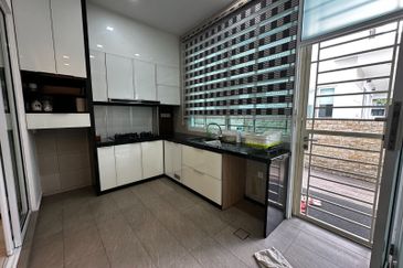 Isola Villa @ Senibong Cove