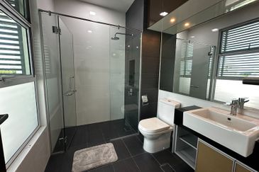 Isola Villa @ Senibong Cove